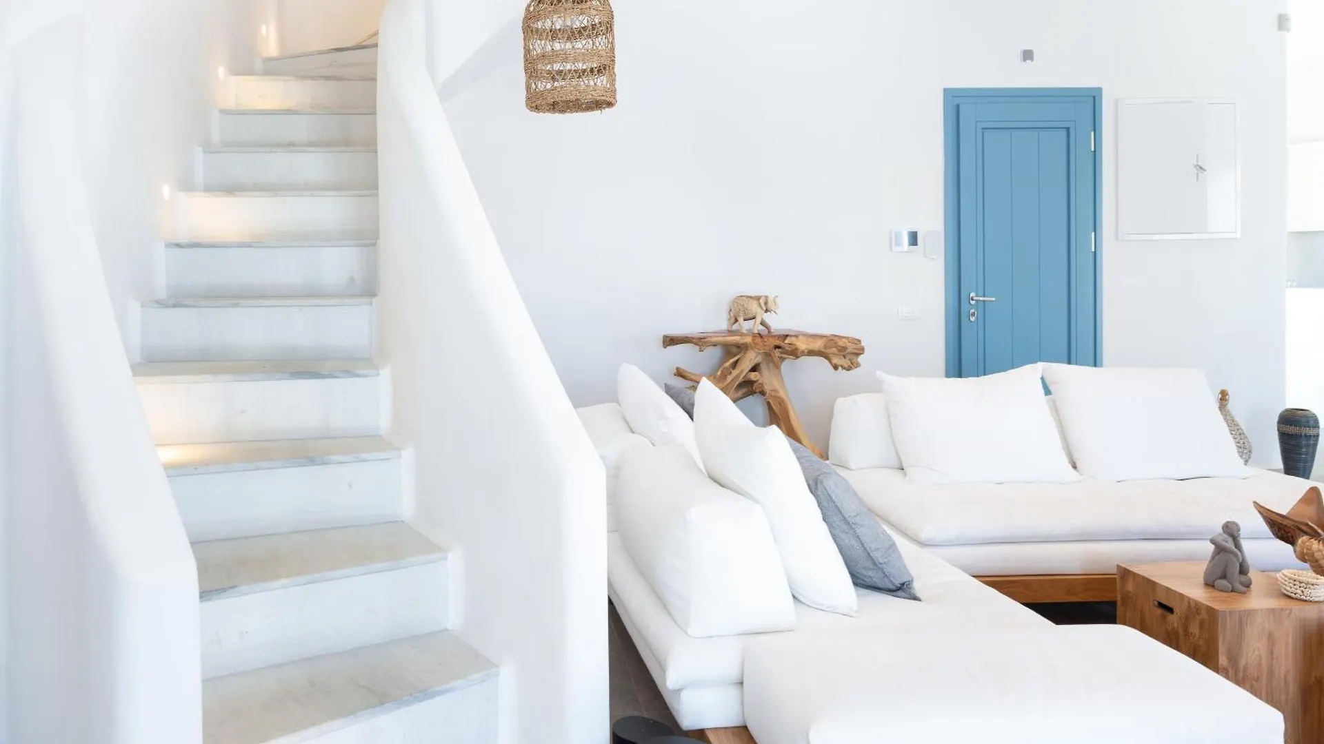 Myko Villa Seafront Ornos  Grekland