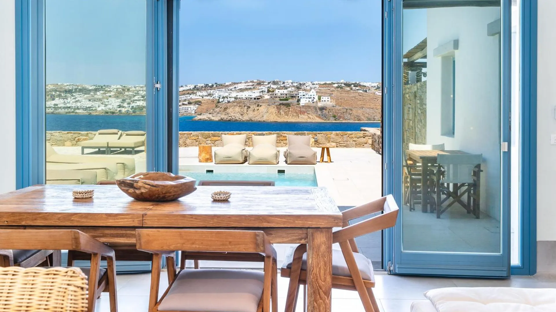 Myko Villa Seafront Ornos  Grekland